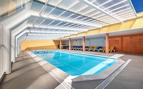 Hotel Colmeia